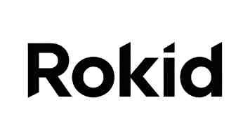 小孩喂姐姐吃七八样零食，二胎家庭分享实践记录